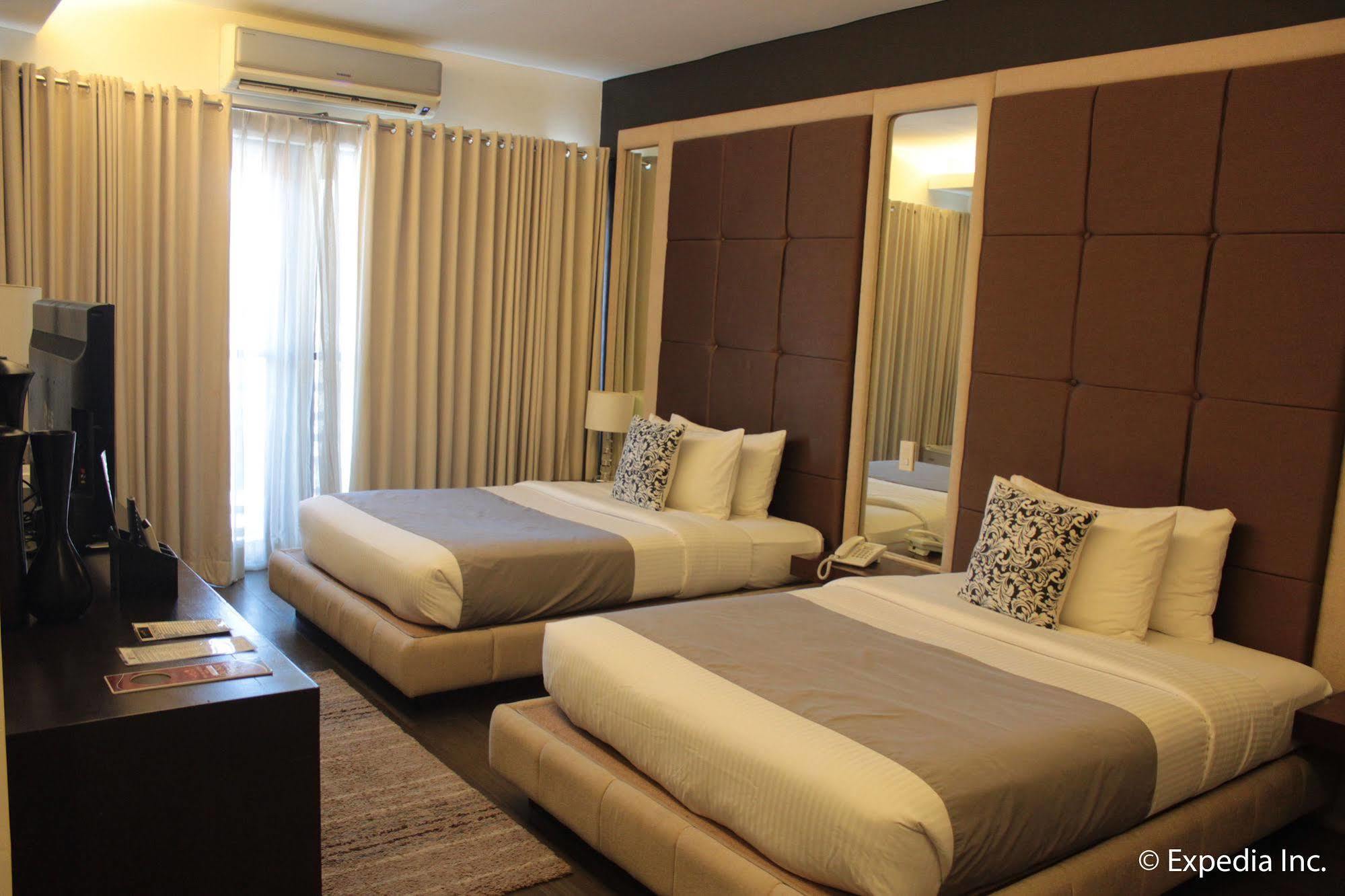 Segara Suites Olongapo Εξωτερικό φωτογραφία