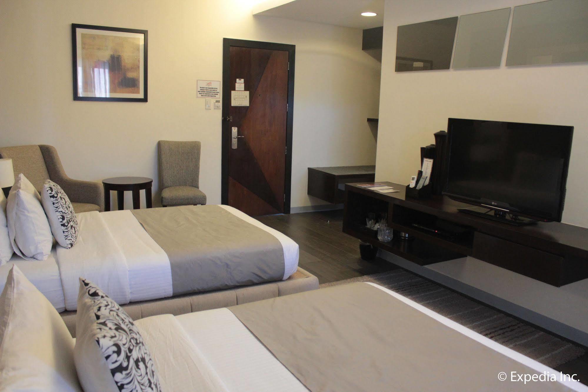 Segara Suites Olongapo Εξωτερικό φωτογραφία